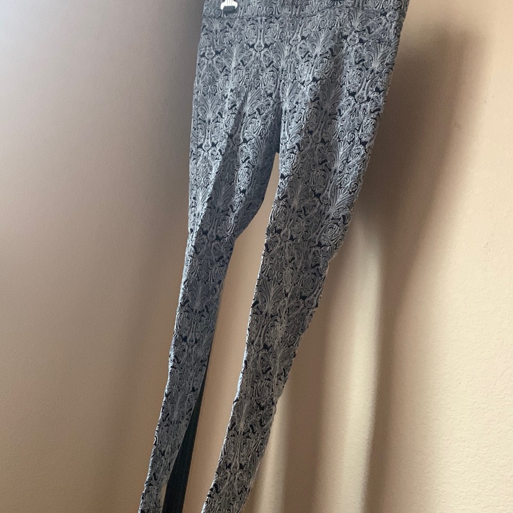 Zac and Rachel leggings